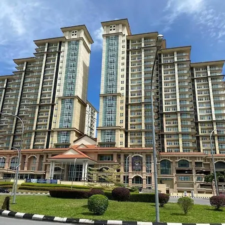Studio 4 Pax-Riverine Diamond 2 Kuching Exterior photo