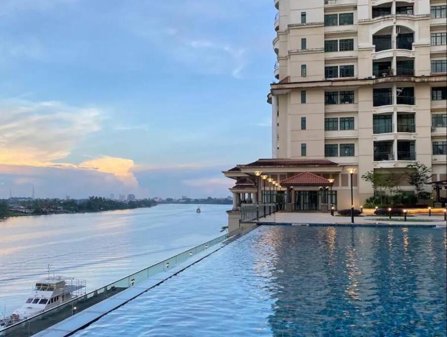 4 Pax-riverine Diamond 2 *
