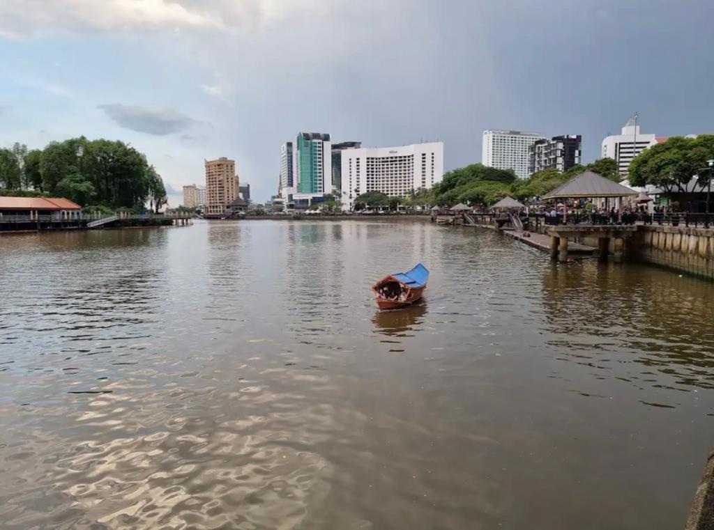 4 Pax-riverine Diamond 2 Apartment